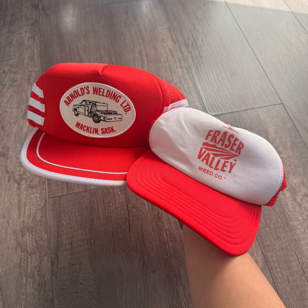 2 Pack Bundle 🔥Vintage Red & White Trucker Hat Set — Retro Streetwear